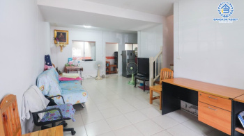 *****ทาวน์เฮ้าส์มือสอง ม.พฤกษา49/1 กาญจนาภิเษก เนื้อที่กว้าง 17.40 ตร.ว. ฟังก์ชัน 3 ห้องนอน 2 ห้องน้ำ 1 ที่จอดรถ สภาพสวย แถมแอร์ 1 เครื่อง พร้อมเข้าอยู่ได้เลย! บนทำเลดี เชื่อมต่อถนนกาญจนาภิเษก ถนนรัตนาธิเบศร์ ใกล้รถไฟฟ้าสายสีม่วง "สถานีตลาดบางใหญ่" และจุดขึ้นทางด่วน "กาญจนาภิเษก"